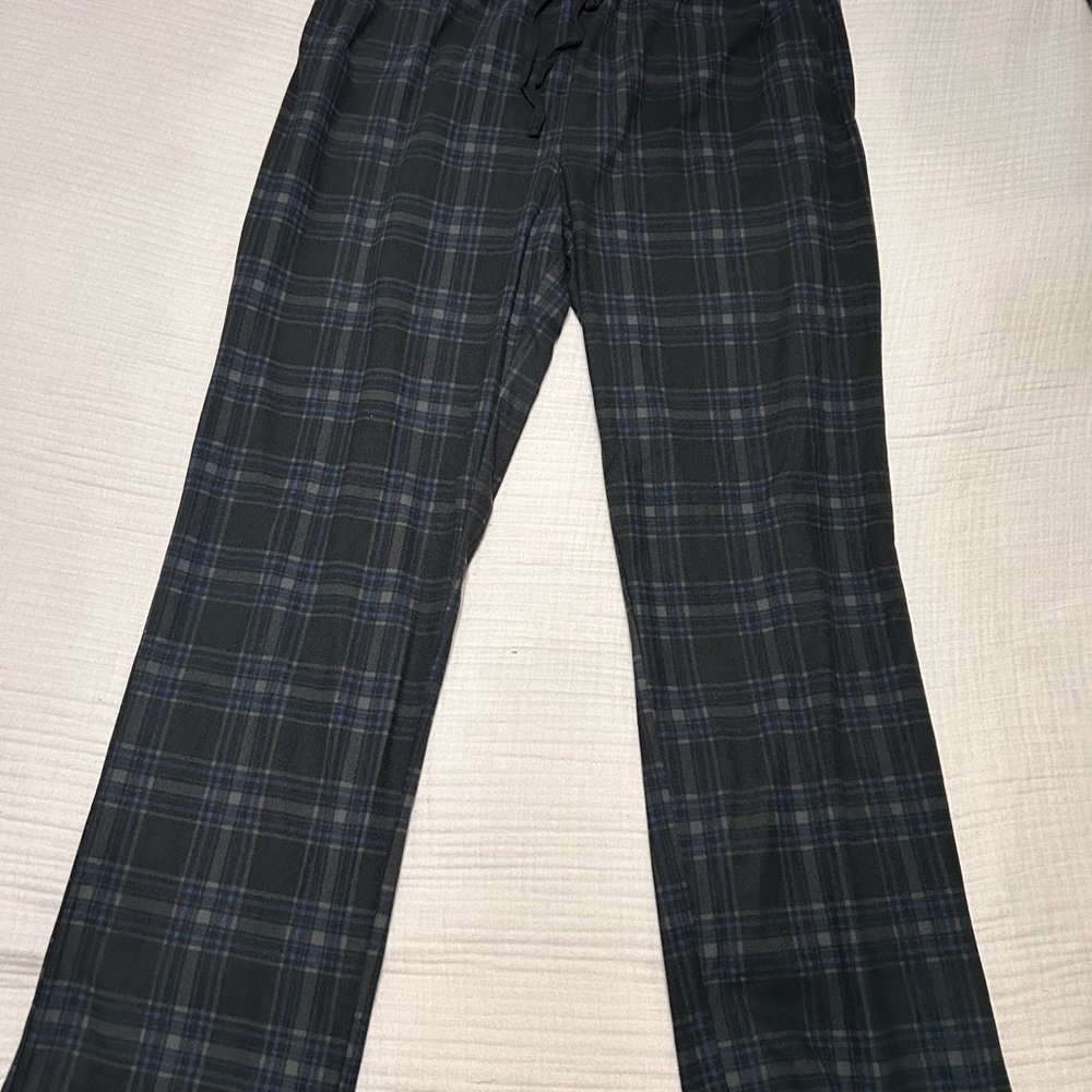 Kenneth Cole Black and Blue Plaid Jogger Pants